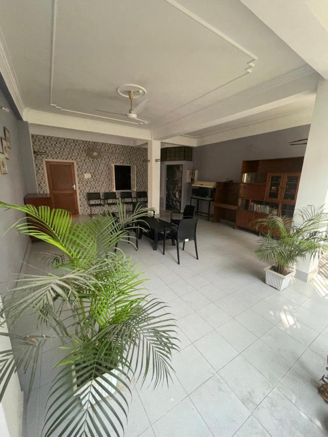 The Choudhury Manor Homestay Guwahati Exterior foto